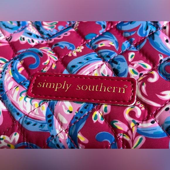 NWT Simply Southern Nylon Quilted Wallet With Wristlet Strap - Pink Paisley - Picture 2 of 6
